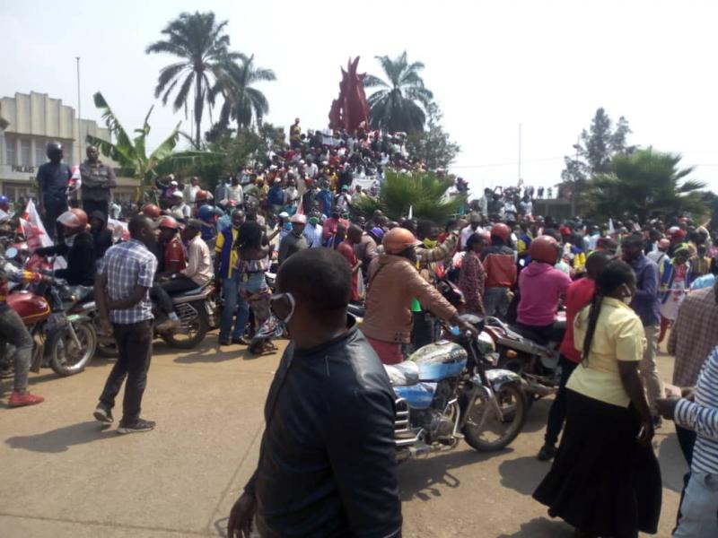Militants de l'UNC manifestant à Walendu/Ph. ACTUALITE.CD