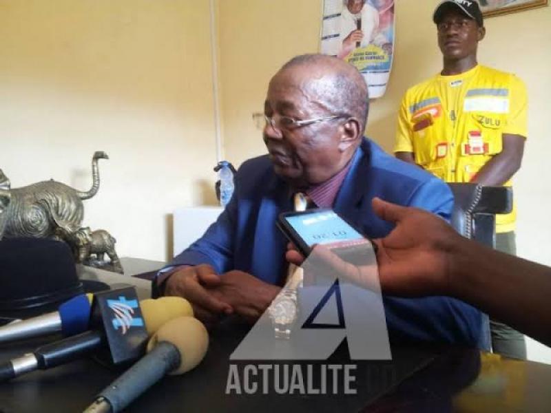 Gabriel Kyungu au cours d'une conférence de presse à Lubumbashi. Ph. JOSE MUKENDI/ACTUALITE.CD