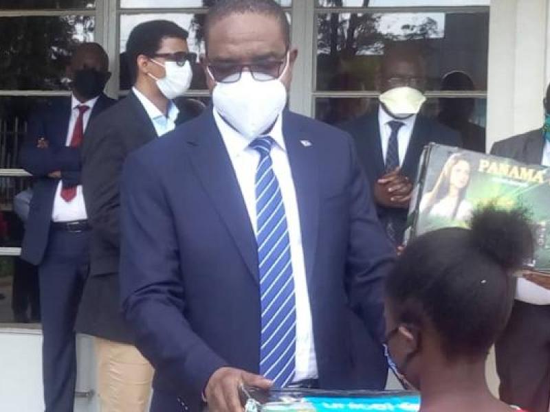 Théo Ngwabidje Kasi, gouverneur du Sud-Kivu. 