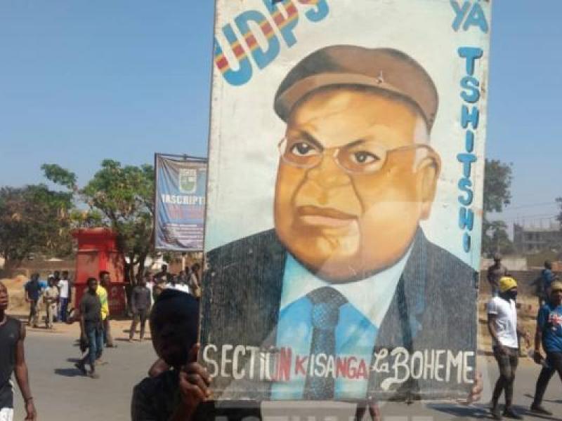Effigie d'Étienne Tshisekedi lors d'une marche des militants de l'UDPS à Lubumbashi/Ph. ACTUALITE.CD
