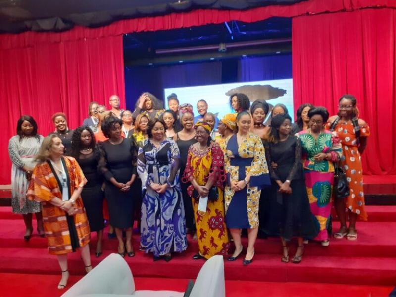 RDC : Denise Nyakeru apporte son soutien à l’association « Femmes de lettres congolaises (FELCO) »