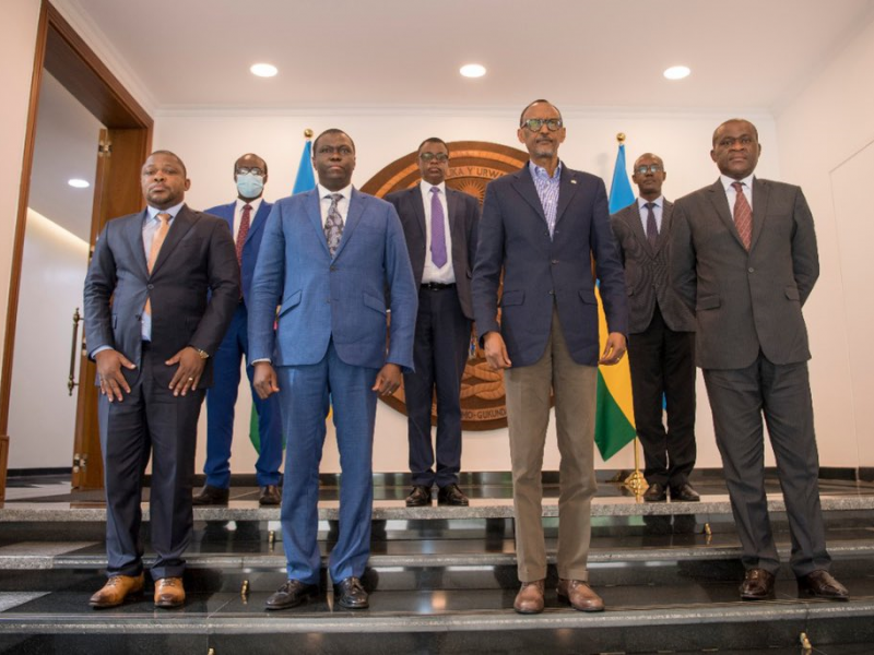 Paul Kagame et et les émissaires de Félix Tshisekedi/Ph droits tiers