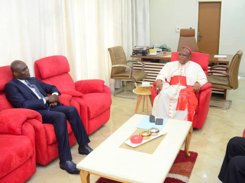 Le cardinal Fridolin Ambongo et le ministre de l'EPST Willy Bakonga/Ph. droits tiers