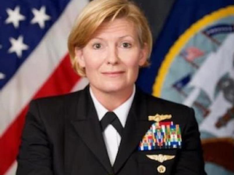 Le contre-amiral Heidi Berg