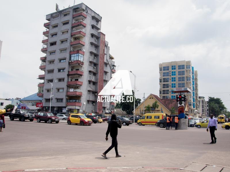 Une vue d'une artère de Kinshasa. PH/ACTUALITE.CD.