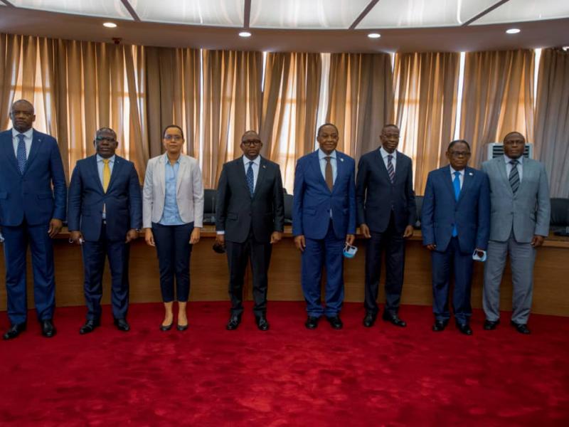 Sama Lukonde en compagnie des membres du panel des experts de l'UA pour le mandat de la RDC