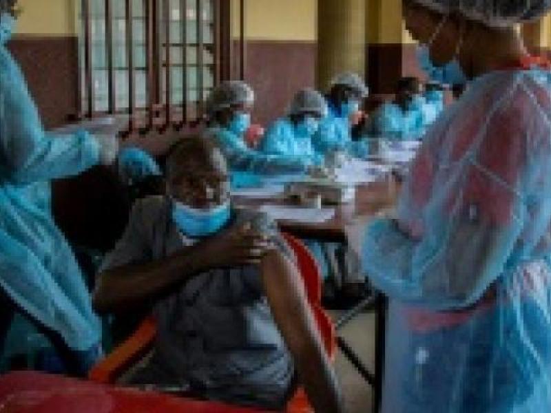 Illustration. Vaccination contre le virus Ebola à l'hôpital de Nzérékoré, dans le sud-est de la Guinée, le 24 février 2021/Ph. AFP