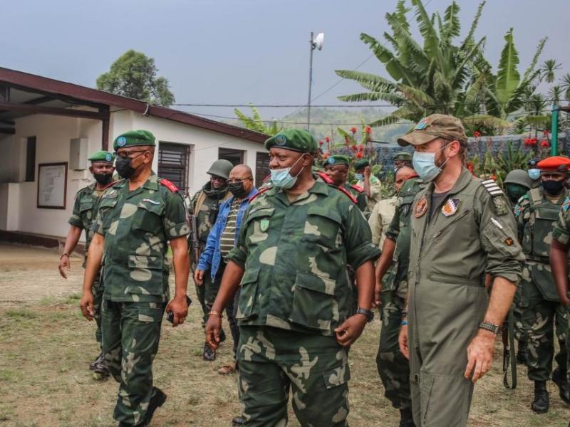 Le commandant du CorPPN, Massi Bamba Albert et le gouverneur militaire du Nord-Kivu Constant Ndima/Ph. Parc national des Virunga