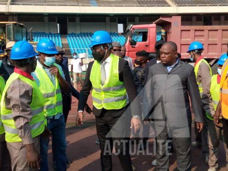 Inspection du ministre des sports au stade des Martyrs