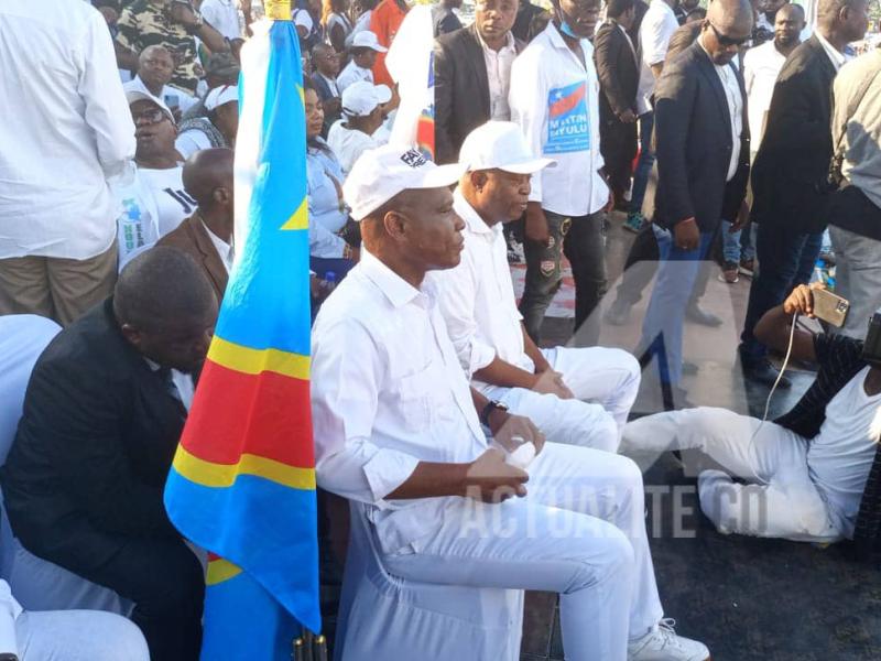 Martin Fayulu et Adolphe Muzito au terrain Sainte Thérèse de N'djili