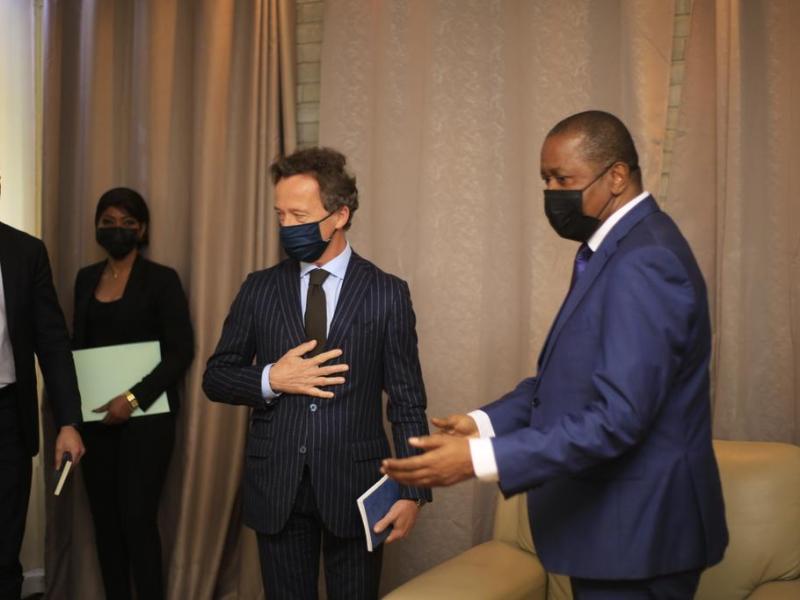 Denis Kadima et l'ambassadeur Allemand en RDC. Photo droits tiers