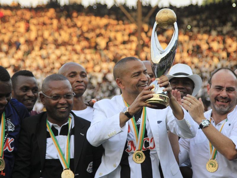Moise Katumbi célébrant le sacre de Mazembe en Ligue des Champions