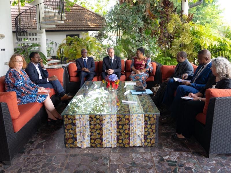 Antony Blinken avec les activistes congolais 