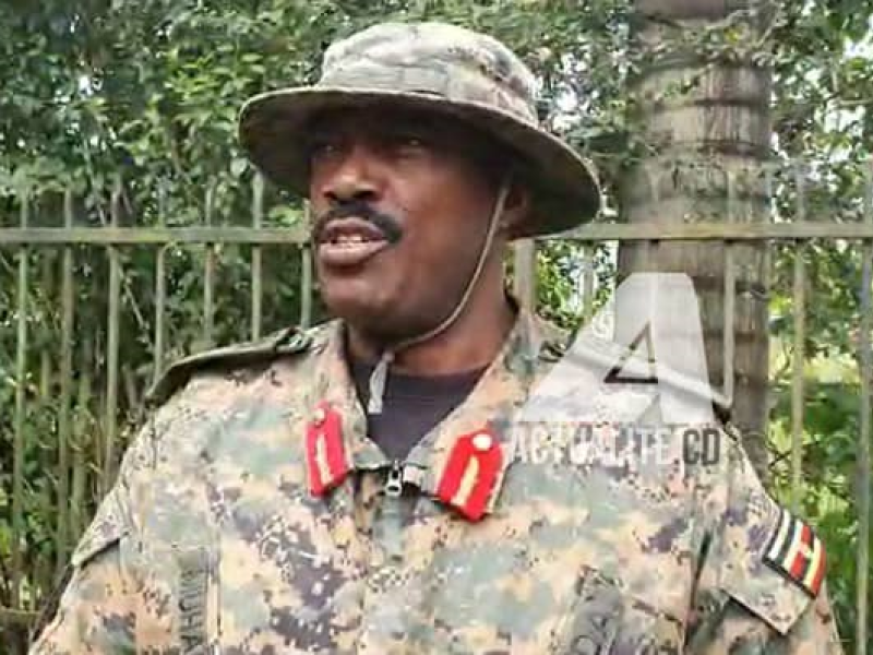 Le général major Kayanja Muhanga de UPDF 