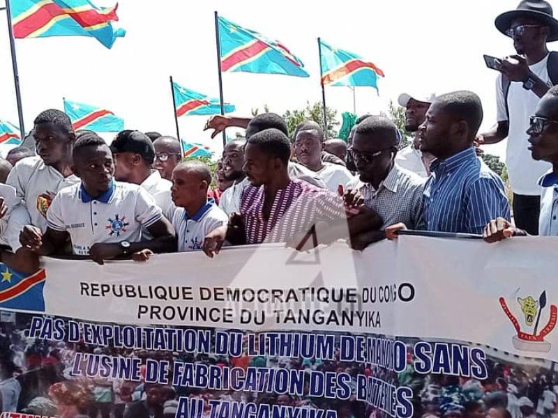 Les jeunes de Kalemie en pleine marche pacifique 