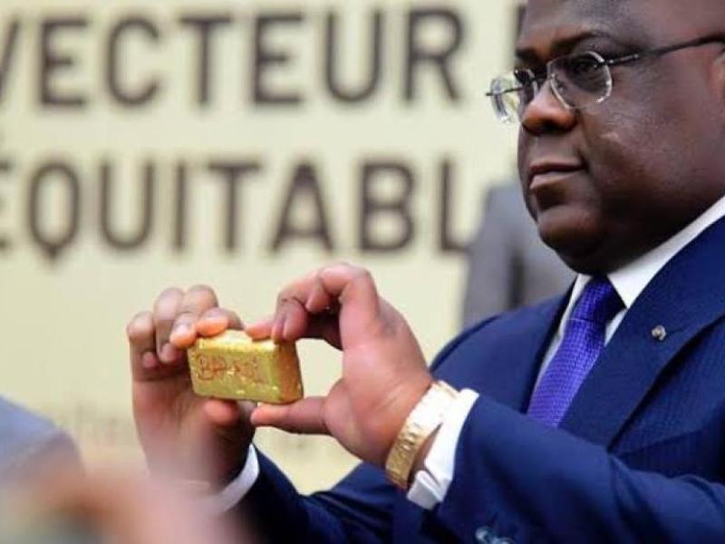 Félix Tshisekedi lors de la signature du contrat ayant abouti à la création des sociétés Primera Gold DRC (or) et Primera Metals DRC (3T). Ph Droits tiers.