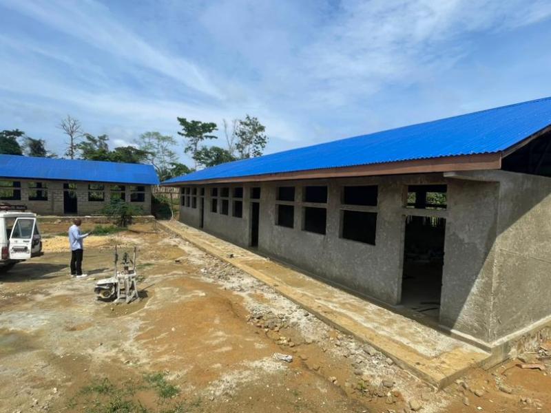 Ecole Primaire Lomamba en construction dans le territoire de kailo