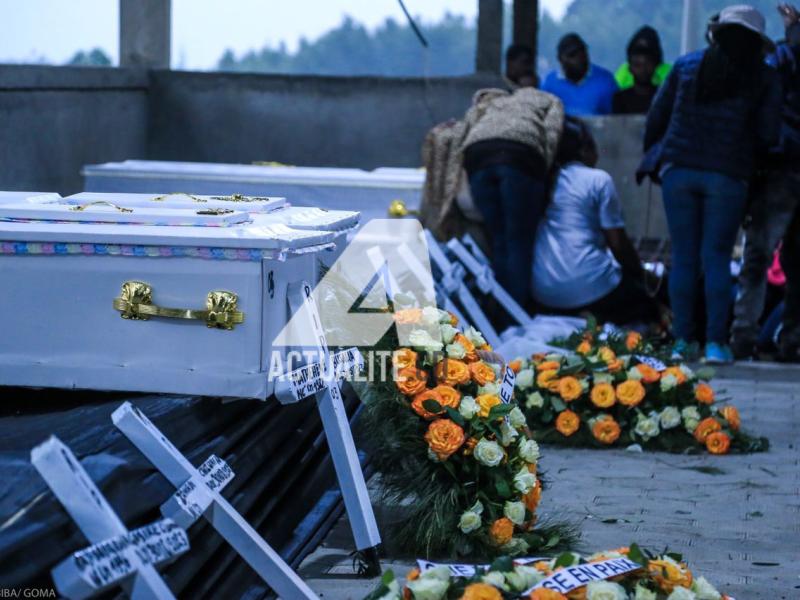 Inhumation des victimes du 30 aout à Goma. 