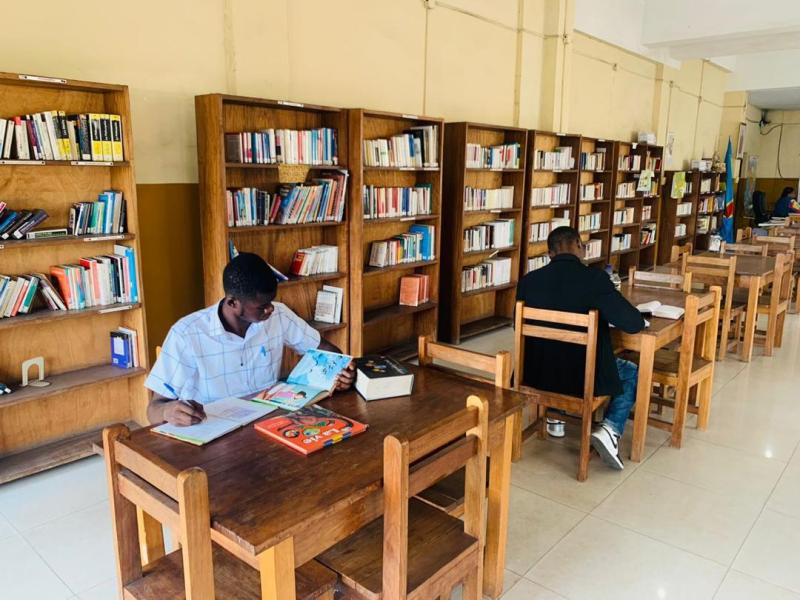 Bibliothèque. PH. ACTUALITE.CD