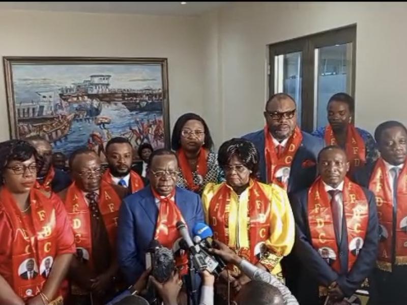 Bahati Lukwebo et une délégation du regroupement politique AFDC-A