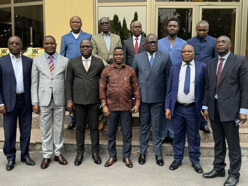 Les députés nationaux élus du Kasaï avec Guy Mafuta  