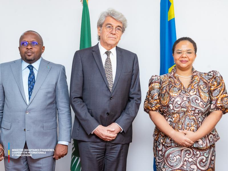 À la suite de l'incident du Week-end, Bruno AUBERT Ambassadeur de la République Française en RDCo reçu par Thérèse Kayikwamba Wagner et Jacquemain Shabani Lukoo.