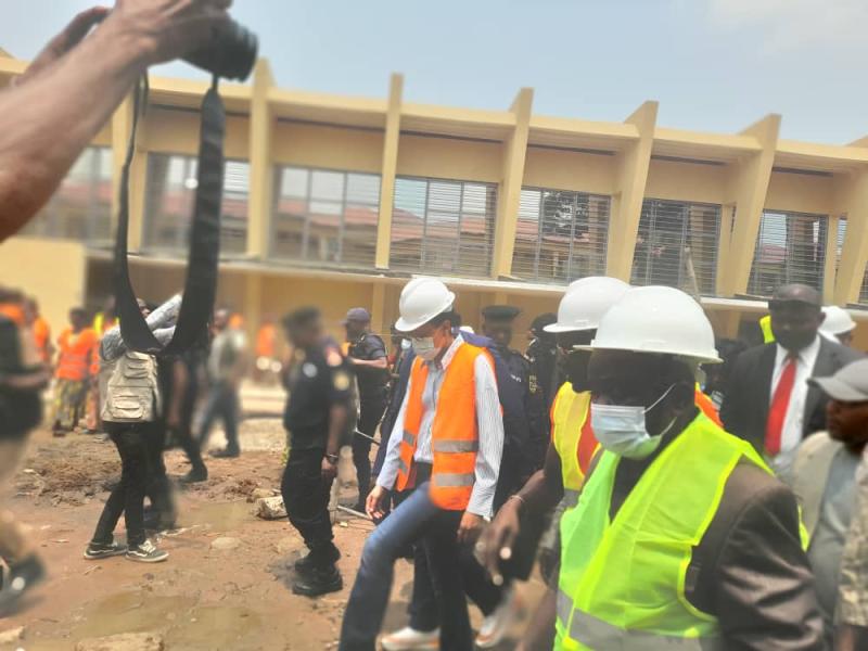 Raïssa Malu, ministre de l'Education nationale et nouvelle citoyenneté lors de sa descente au Complexe scolaire de Kananga, ex-Athénée Royal 