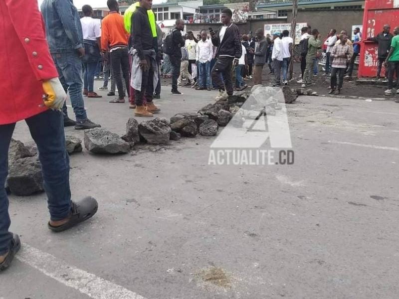 Manifestation des familles des victimes dont les corps ne sont pas encore repêchés