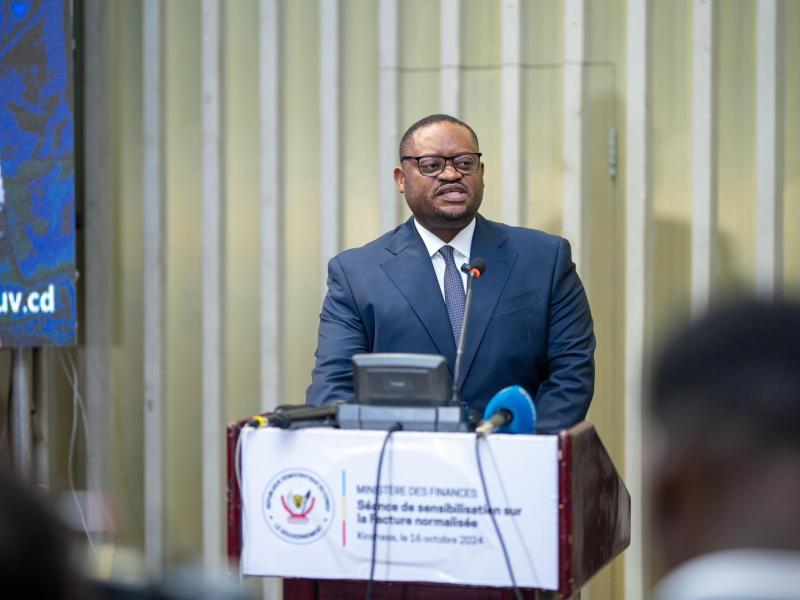 DRC: the Minister of Finance and that of ESU sign an insurance agreement to strengthen the social protection of university professors and higher institutes