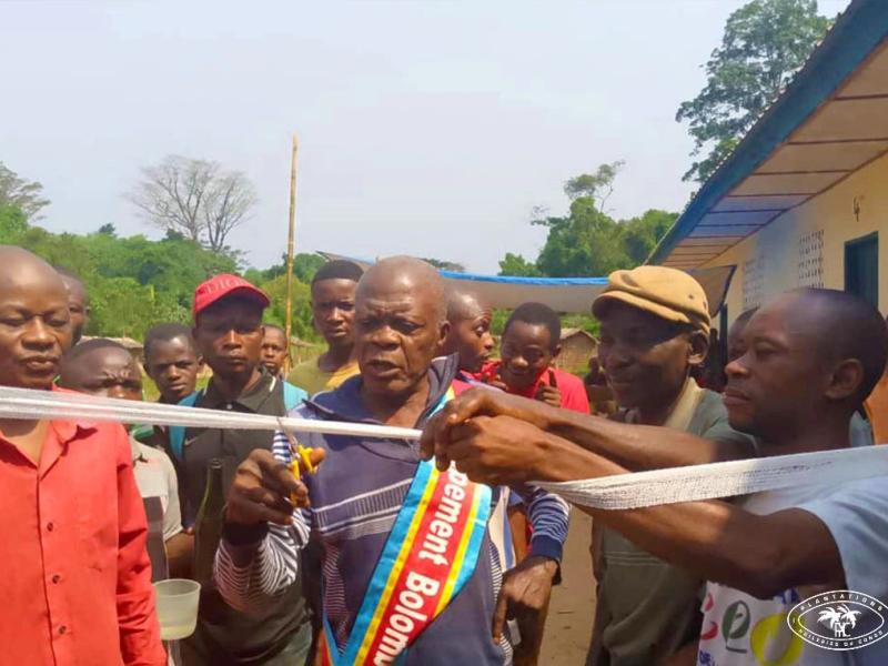 Cérémonie d'inauguration de l'école primaire Ngima par la société PHC