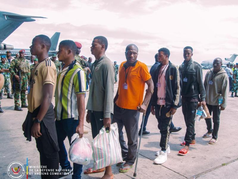 Arrivée à Kinshasa des FARDC désarmées en provenance de Goma