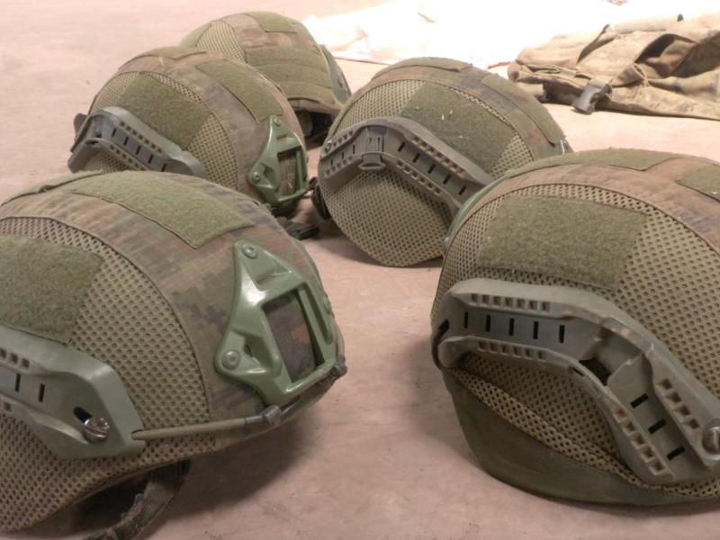 Matériels semblables aux uniformes rwandais que l’armée congolaise dit avoir récupérer sur les champs de bataille