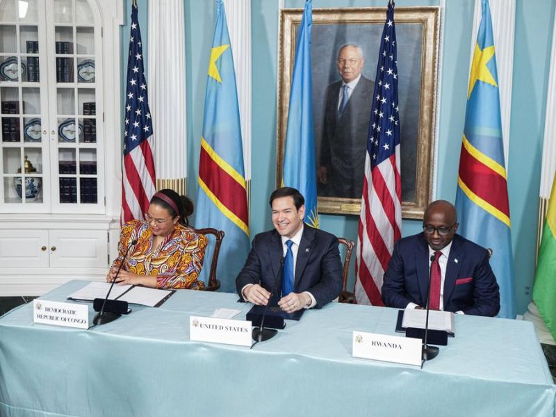 Signature de la déclaration de principe par les MAE congolais et rwandais à Washington