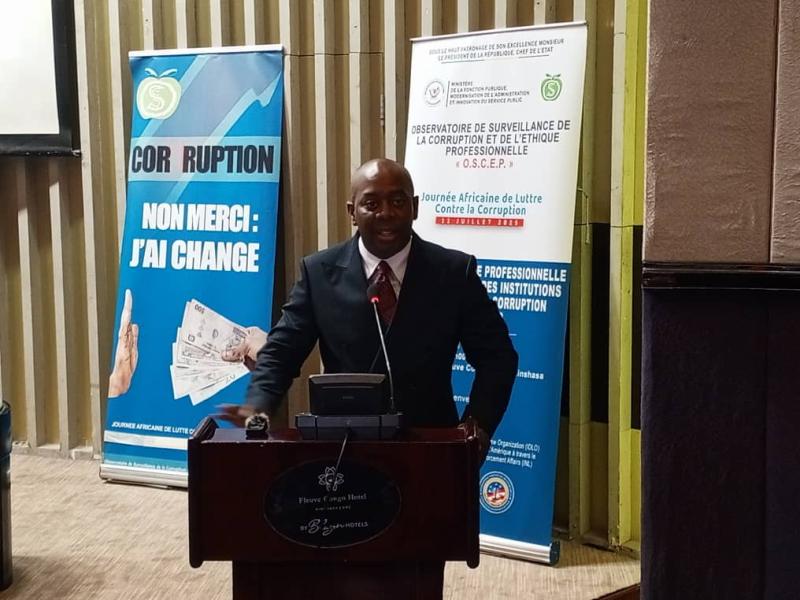 Nick Elebe, représentant de IDLO en RDC, lors de la journée africaine pour la lutte contre la corruption, à Kinshasa