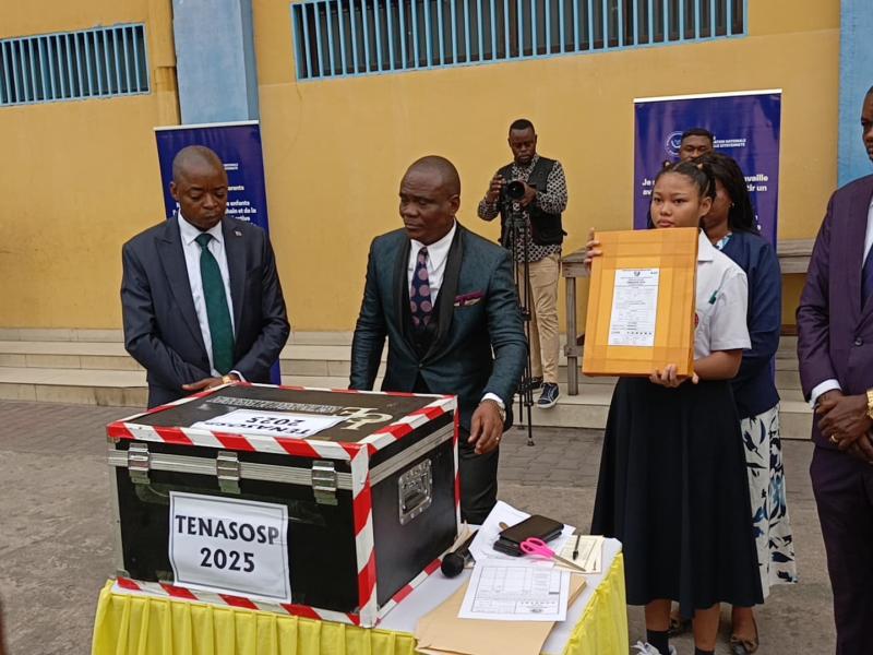 Les responsables de la province éducationnelle de Kinshasa avant le début des épreuves du TENASOSP