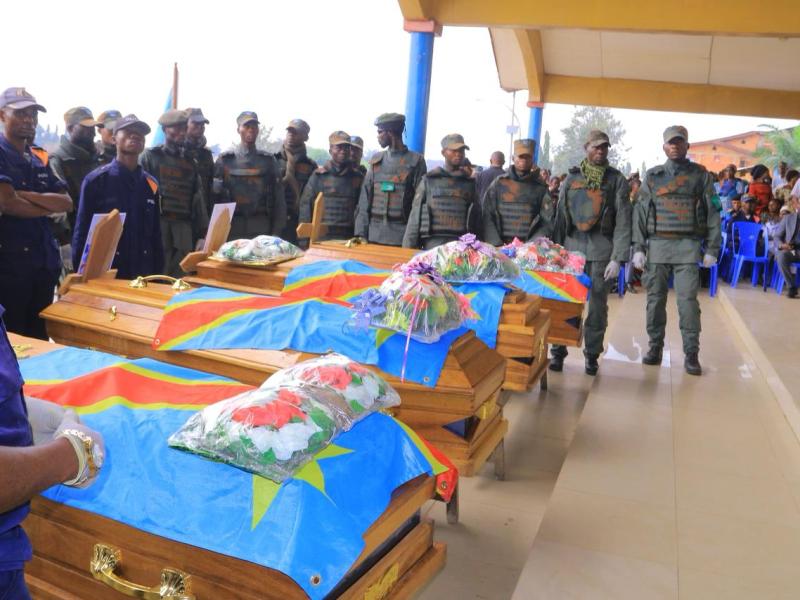 Hommage aux policiers et soldats tués lors des affrontements contre les wazalendo