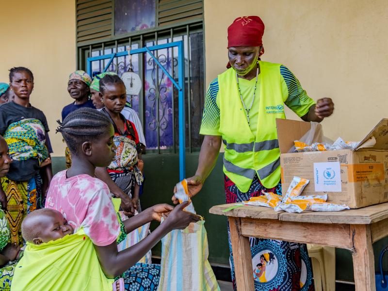Distribution des biscuits énergétiques
