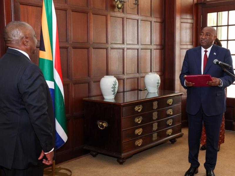 John Nyakeru et Cyril Ramaphosa