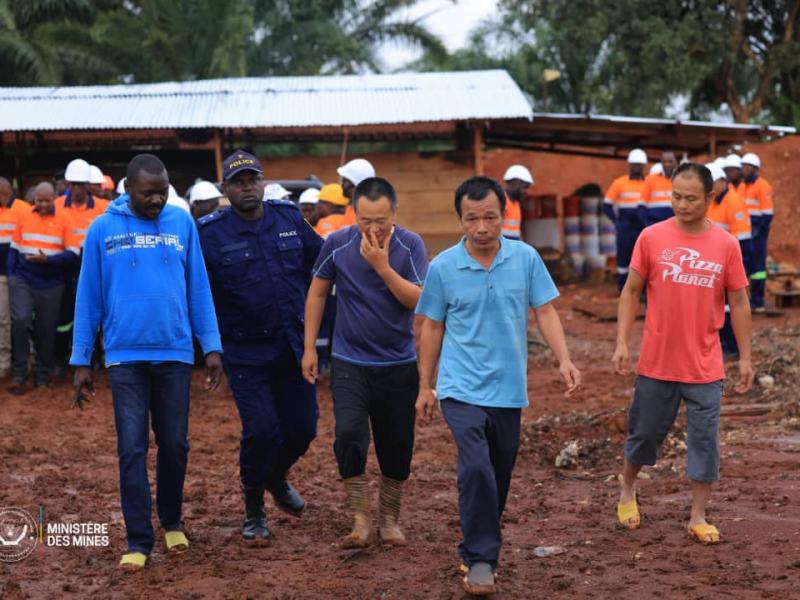 Un réseau chinois d'exploitation illégale de l'or dans le filet du ministre des Mines à Durba, dans le Haut-Uélé. Photo ministère des Mines 