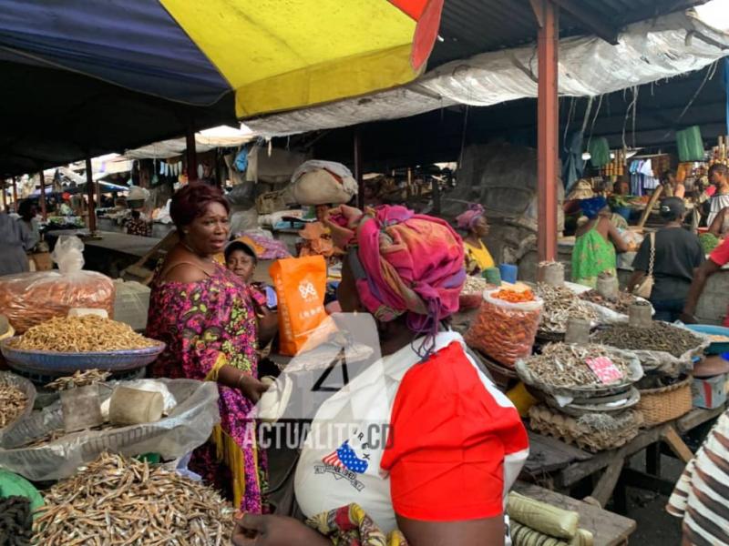 Un marché à Kinshasa 