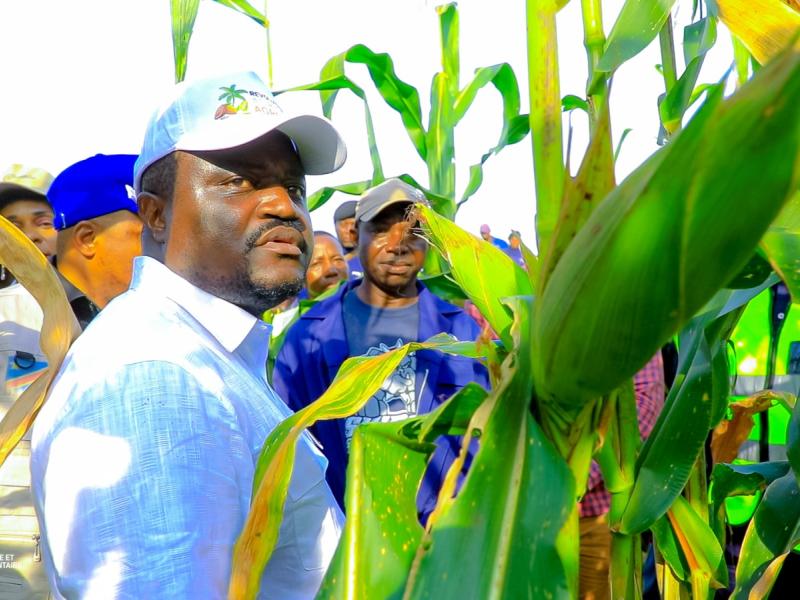 Muhindo Nzangi en tournée au Kongo Central