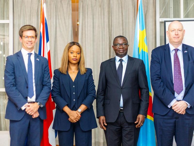 Le ministre du commerce Extérieur congolais Julien Paluku et les Officiels britanniques lors du lancement de la chambre de Commerce RDC-UK