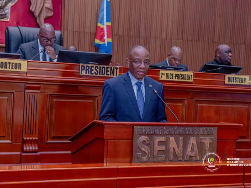 Guillaume Ngefa au Sénat 