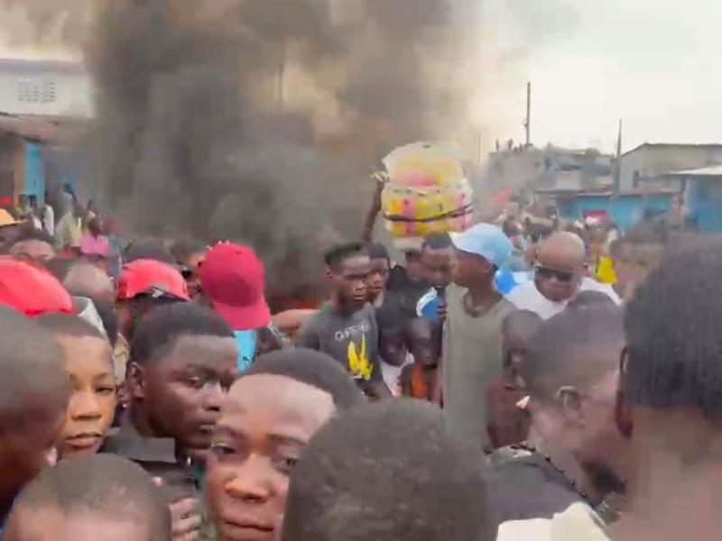Capture d'écran. Vive tension sur la route Elengesa 