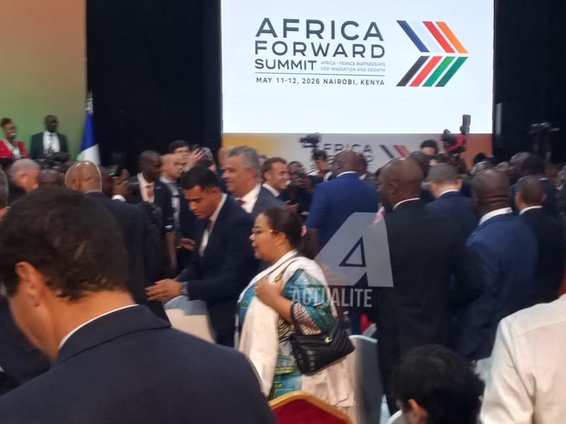 Entrée de Félix Tshisekedi dans la salle 