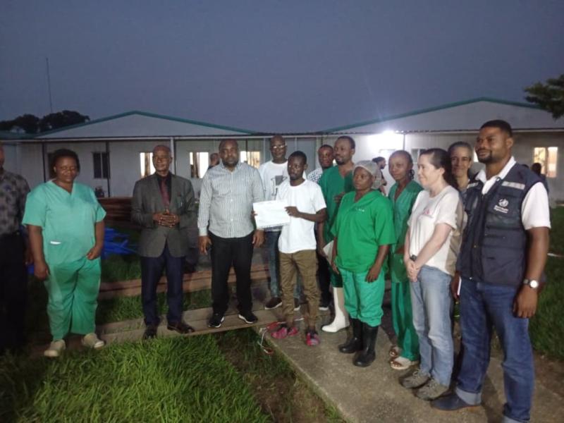 Un patient guéri d'Ebola quitte le CTE à Kisangani