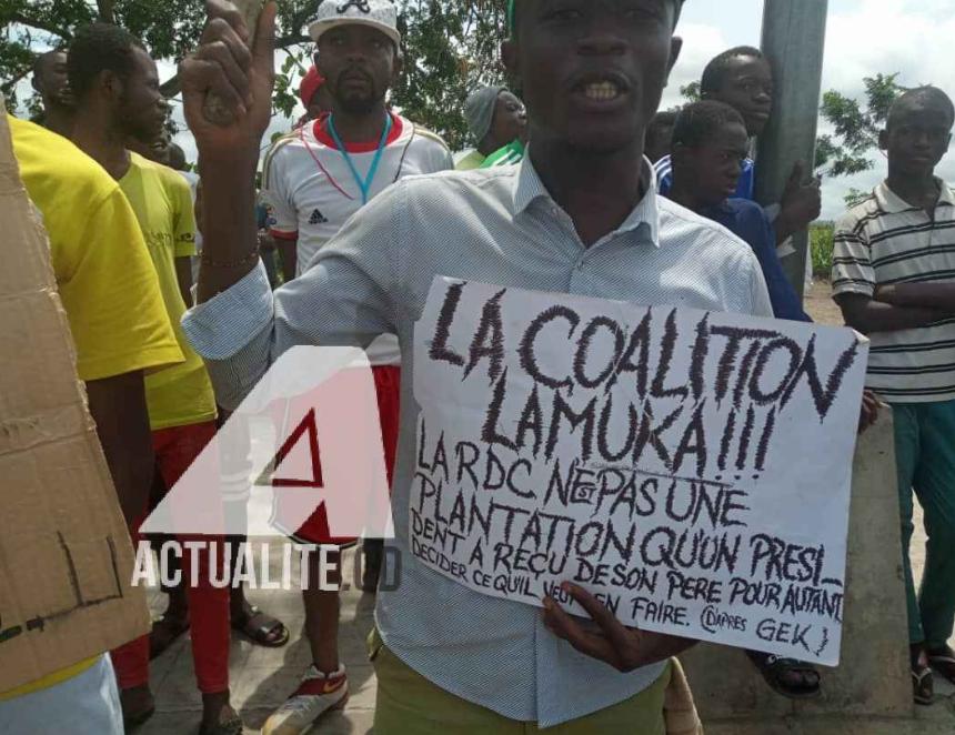 Les militants de Lamuka lors de l'arrivée de Martin Fayulu