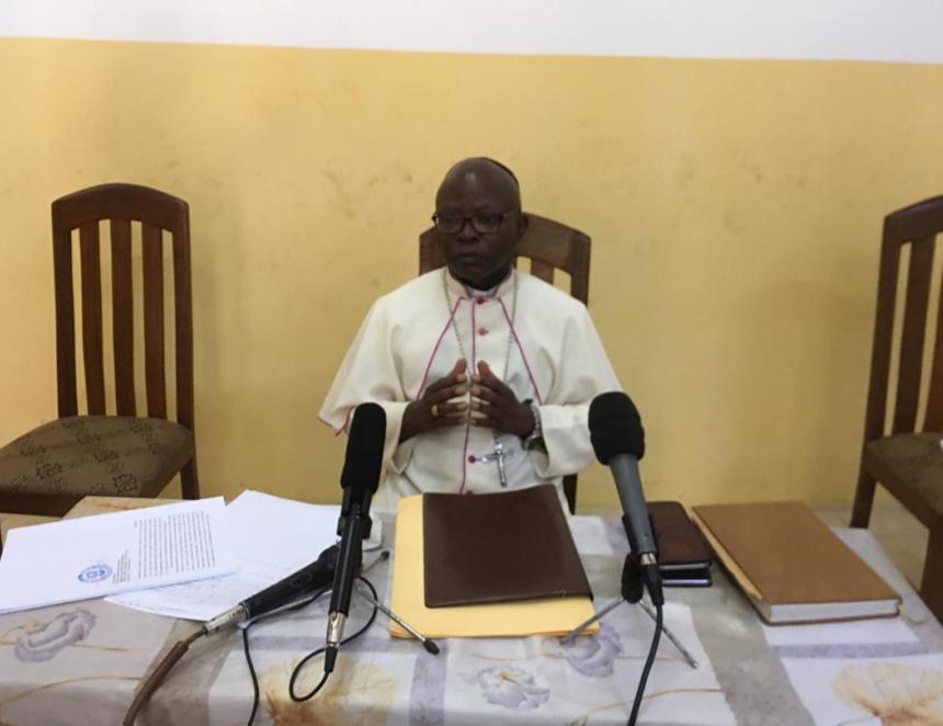 Mgr. Sébastien Muyengo en conférence de presse/Ph. droits tiers 