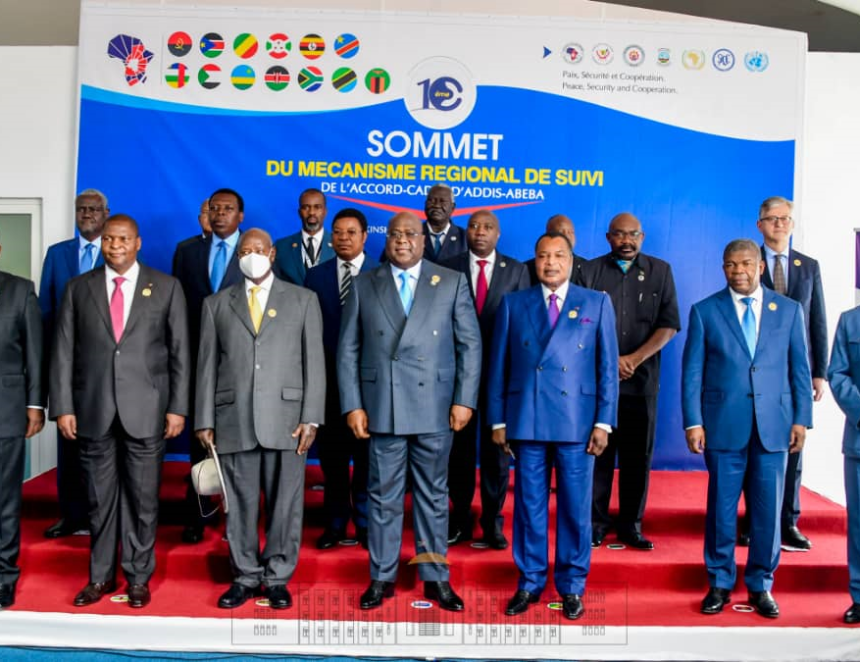 Photo de famille à l'occasion du sommet sur l'Accord-cadre d'Addis-Abeba