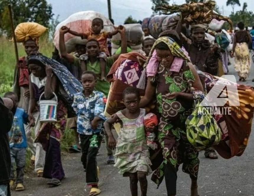 Les habitants de Sake fuyant vers Goma (Illustration)